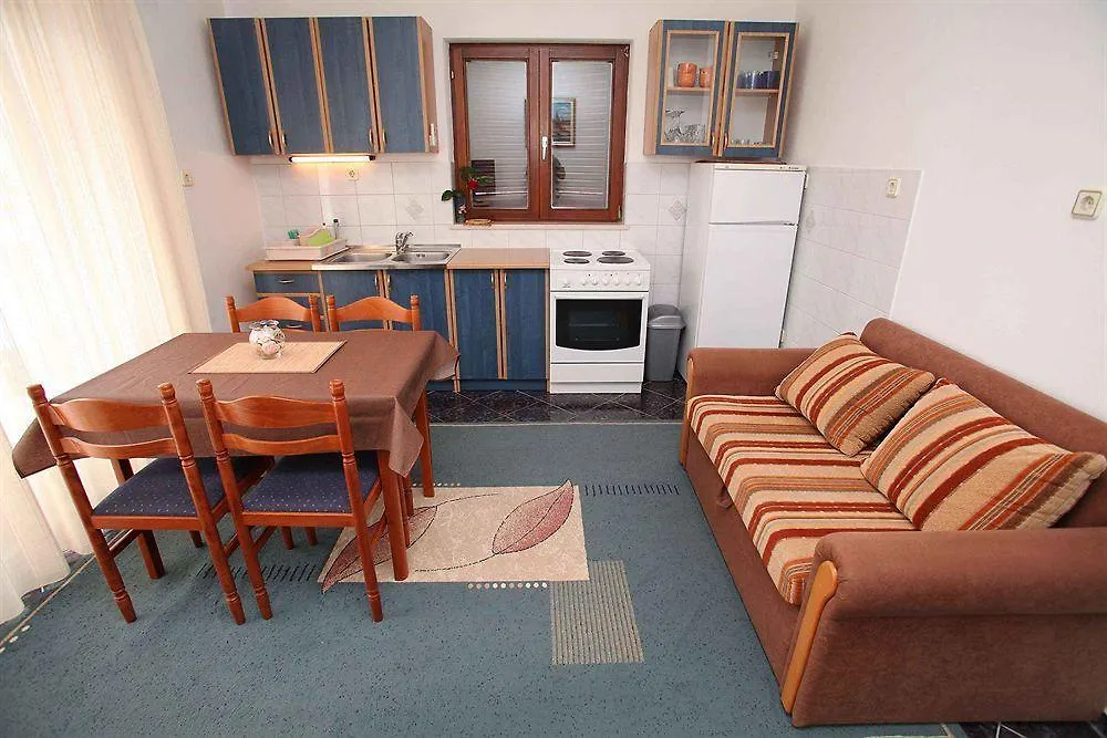 Apartments Hrabar Trogir