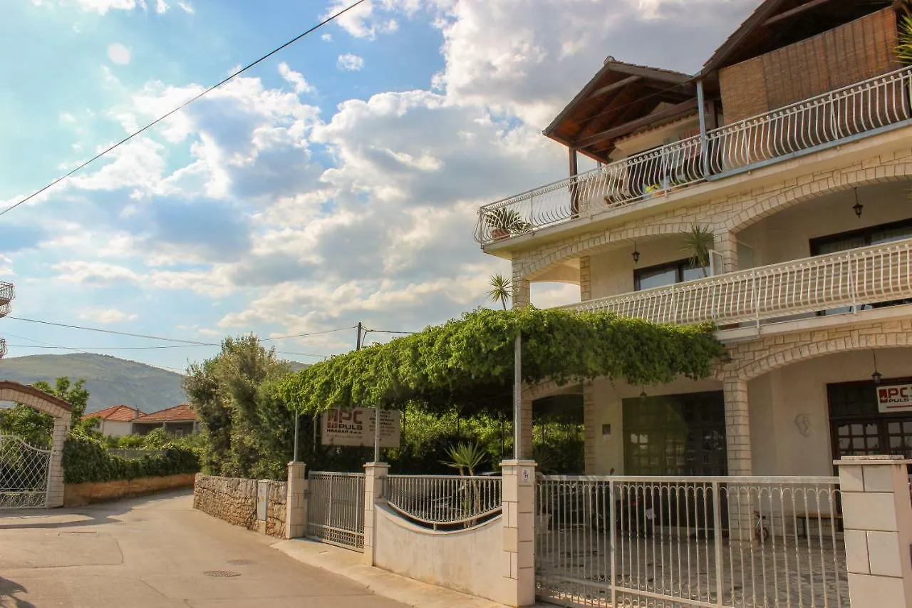 Apartments Hrabar Trogir 0*,