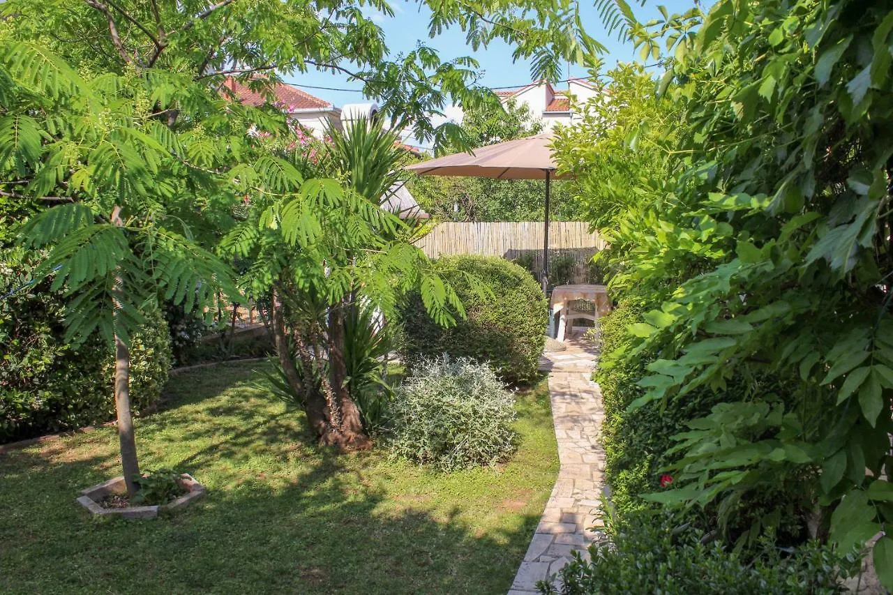 Apartments Hrabar Trogir