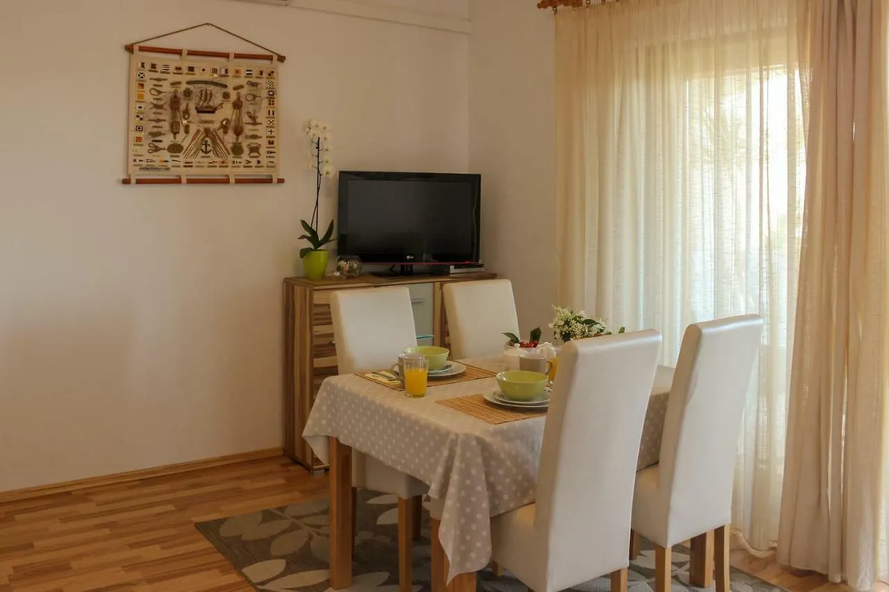 Apartments Hrabar Trogir Kroatien