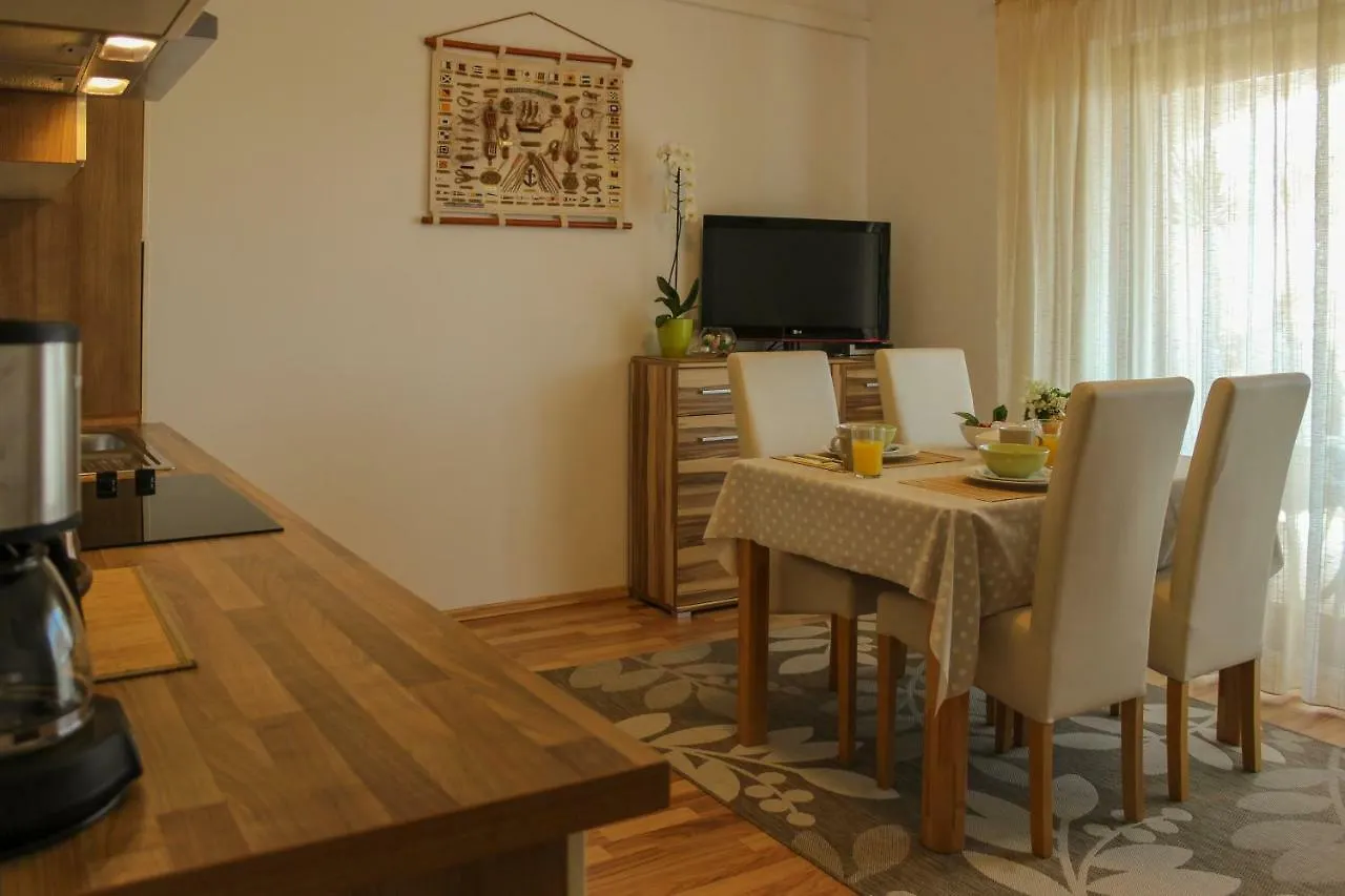Apartments Hrabar Trogir