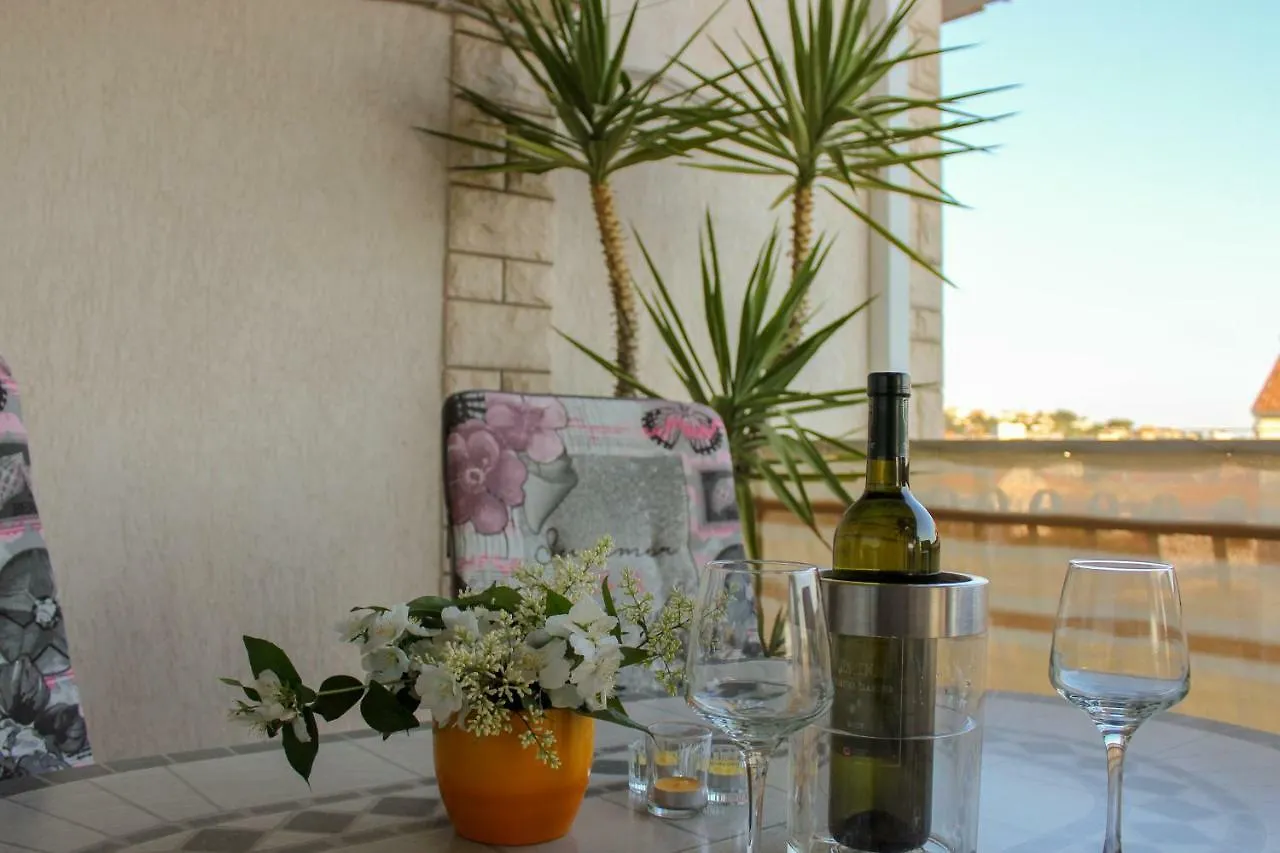 Apartments Hrabar Trogir 0*,  Kroatien