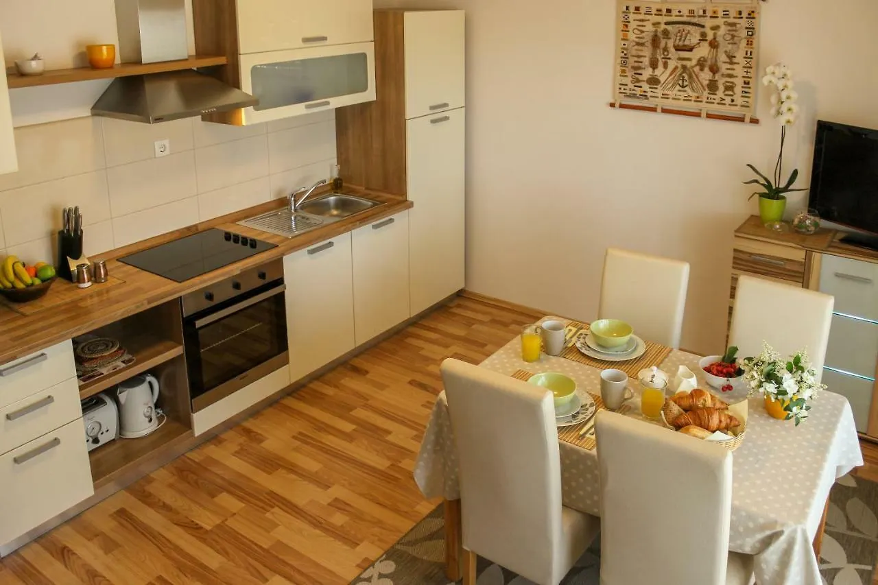 Apartments Hrabar Trogir