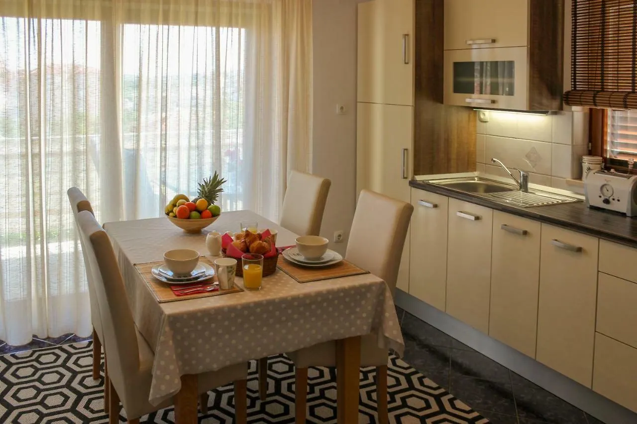 Apartments Hrabar Trogir 0*,  Croatia